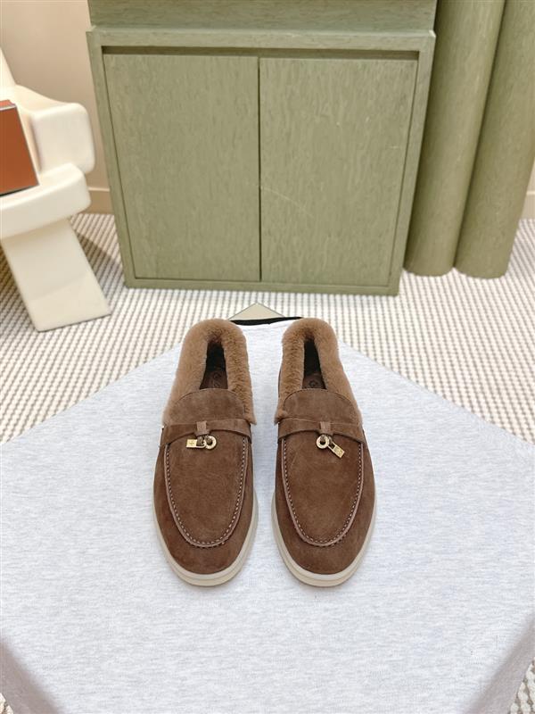 2025126104252146 440